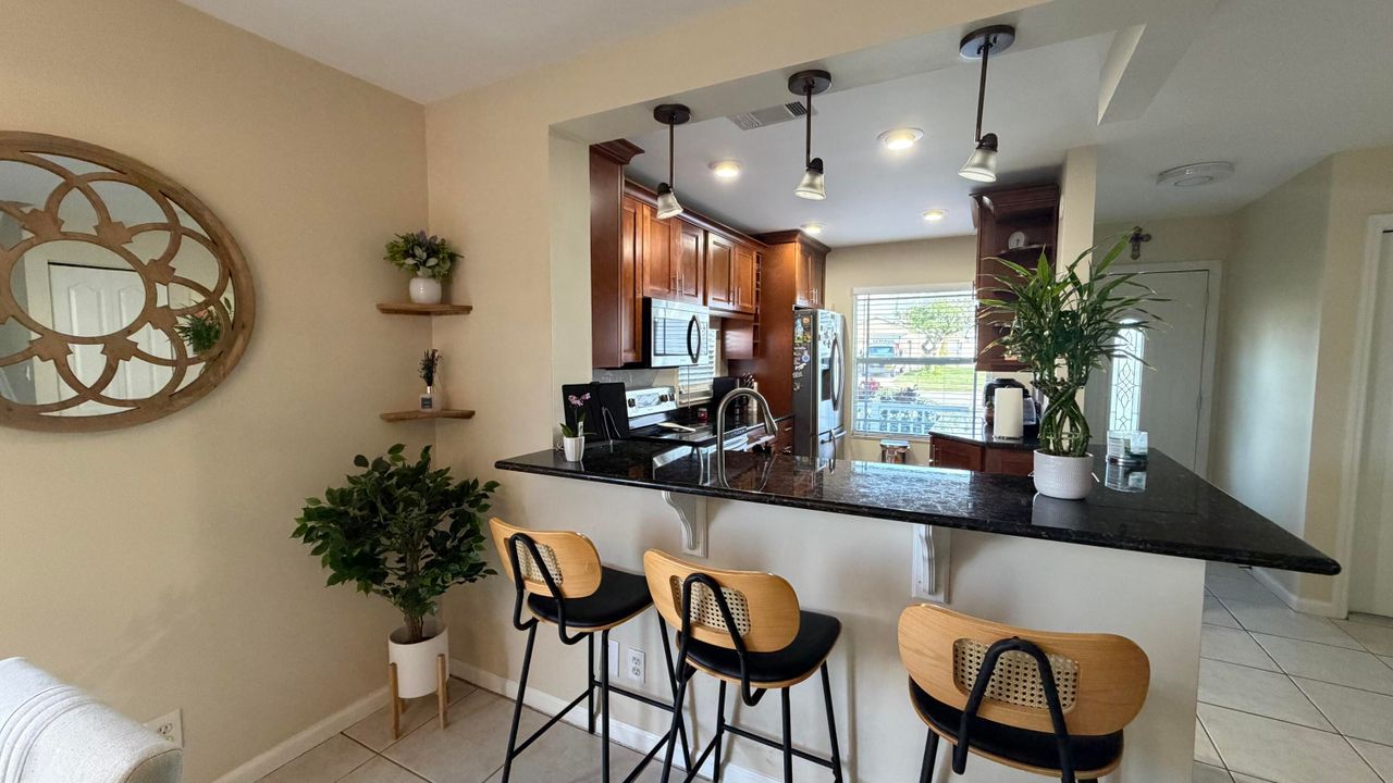 For Sale: $460,000 (3 beds, 2 baths, 1415 Square Feet)