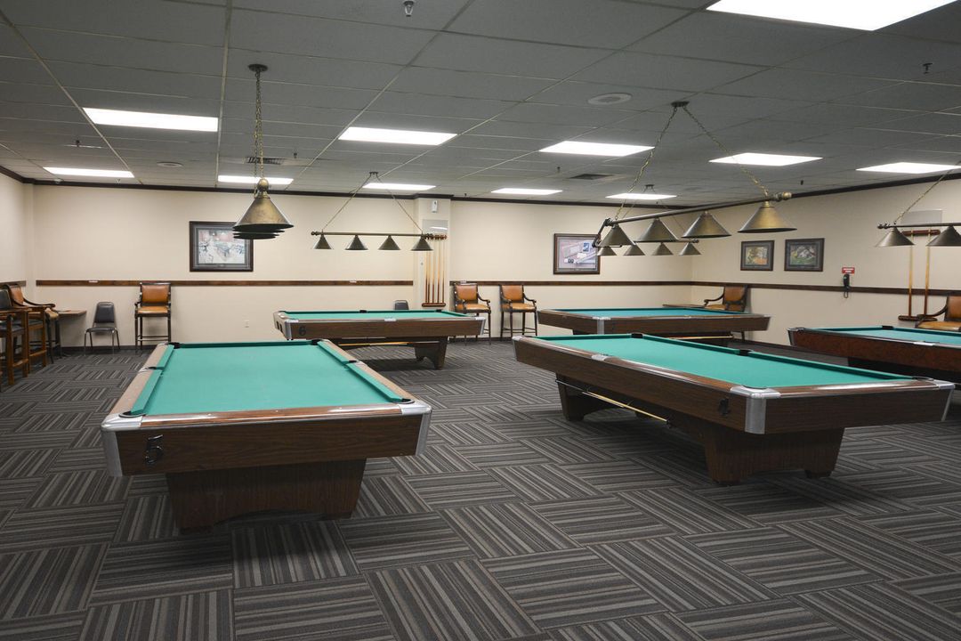 For Sale: $120,000 (1 beds, 1 baths, 684 Square Feet)