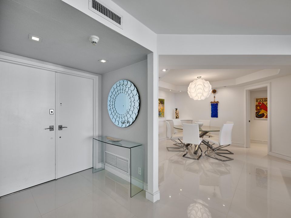 For Sale: $1,750,000 (2 beds, 2 baths, 1448 Square Feet)