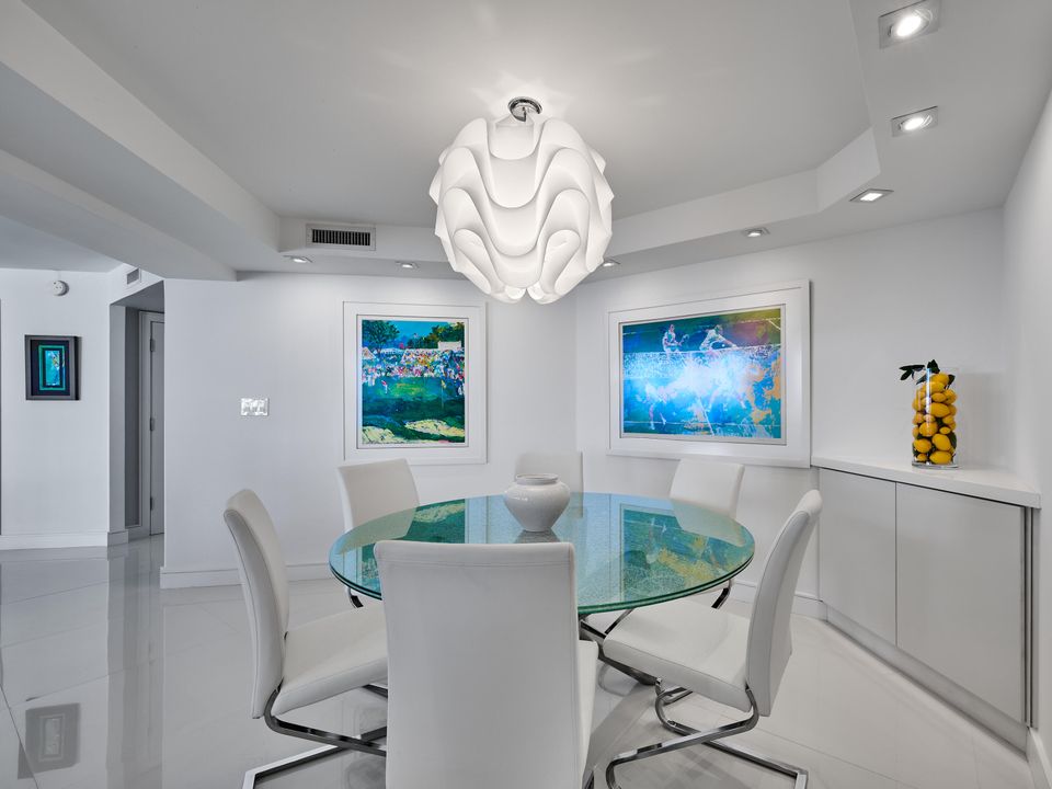 For Sale: $1,750,000 (2 beds, 2 baths, 1448 Square Feet)