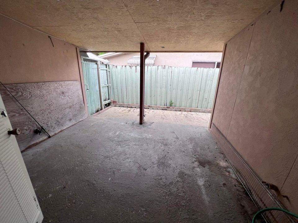 В аренду: $2,500 (2 спален, 1 ванн, 1200 Квадратных фут)