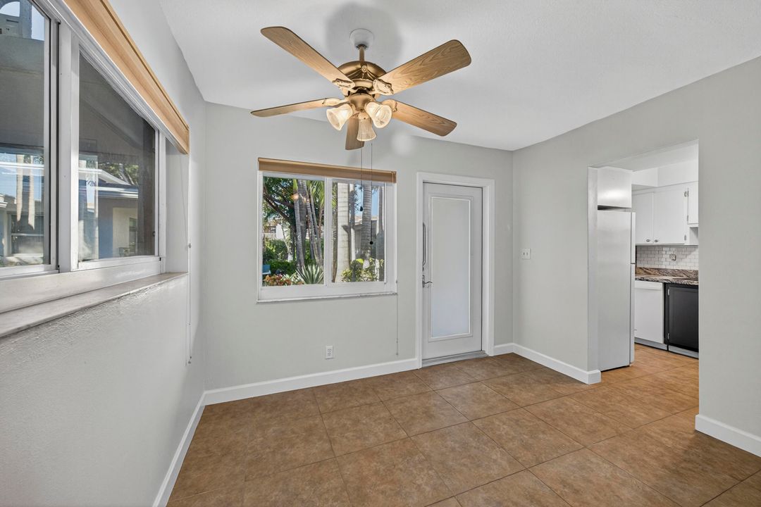 For Sale: $148,000 (1 beds, 1 baths, 700 Square Feet)