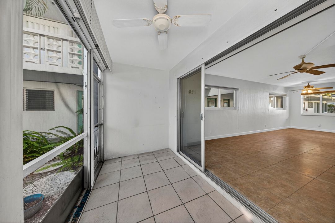 For Sale: $148,000 (1 beds, 1 baths, 700 Square Feet)