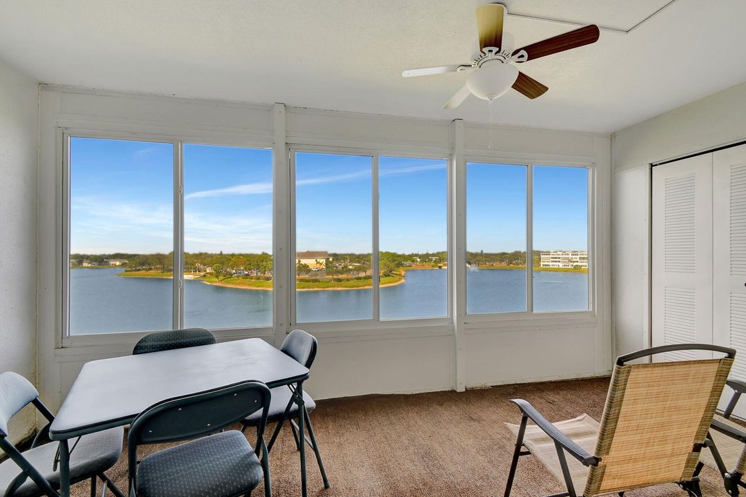 For Sale: $149,900 (1 beds, 1 baths, 702 Square Feet)