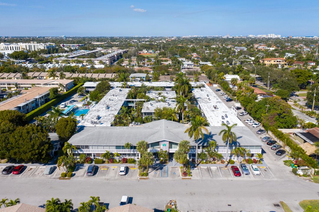 For Sale: $148,000 (1 beds, 1 baths, 700 Square Feet)