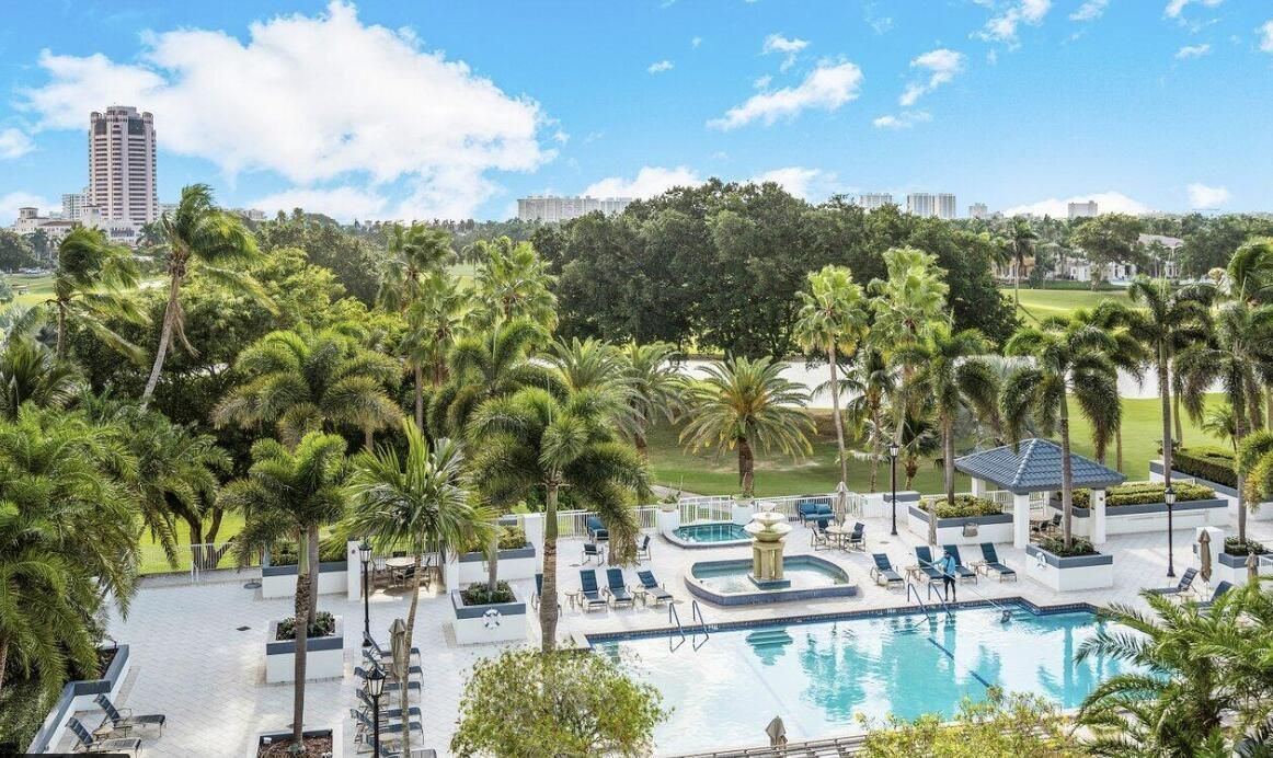 For Sale: $1,450,000 (2 beds, 2 baths, 1986 Square Feet)