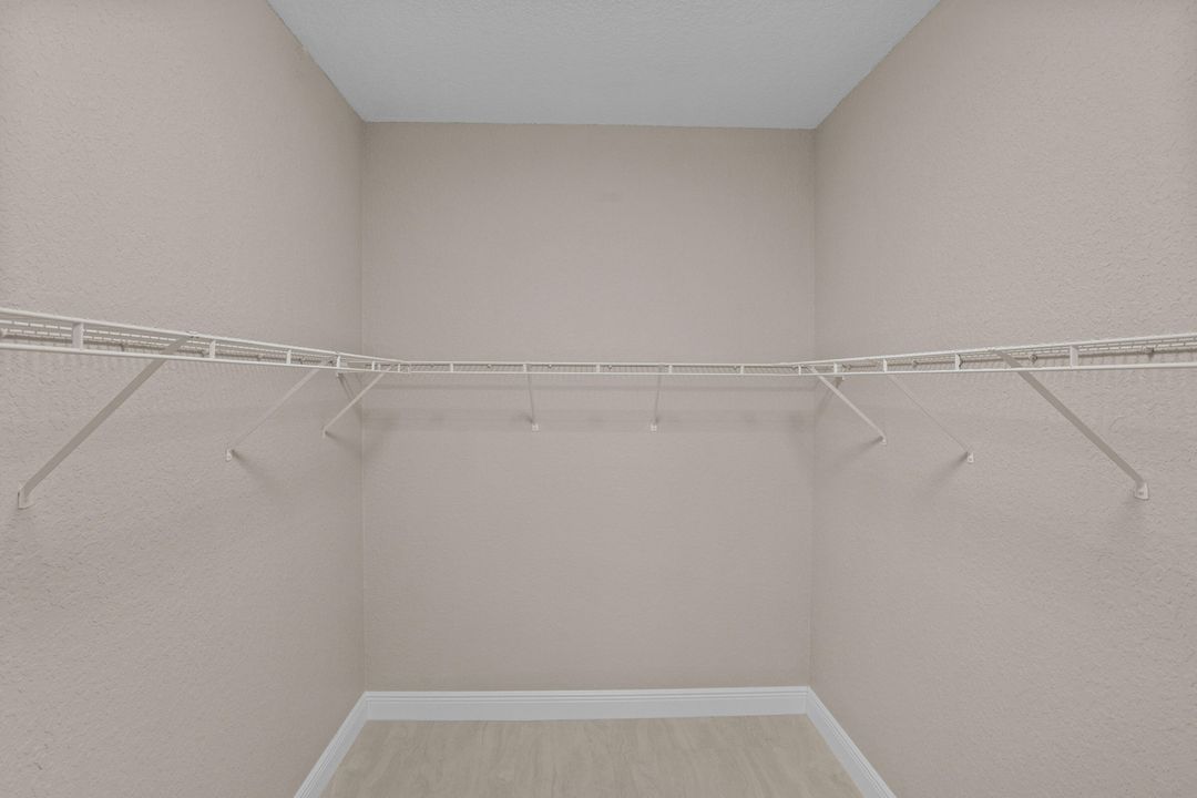 En Renta: $5,200 (3 camas, 2 baños, 1983 Pies cuadrados)