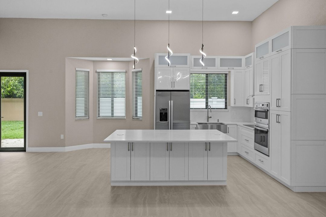 En Renta: $5,200 (3 camas, 2 baños, 1983 Pies cuadrados)