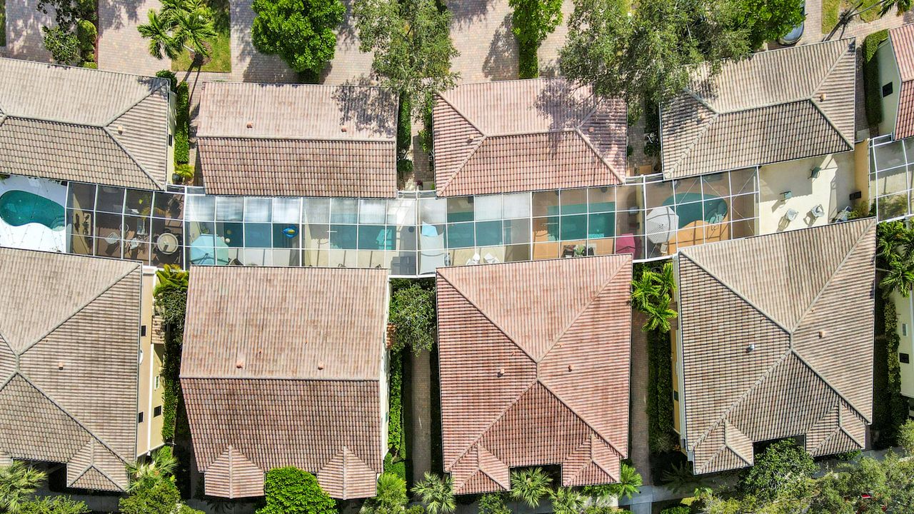 For Sale: $747,500 (3 beds, 3 baths, 1830 Square Feet)