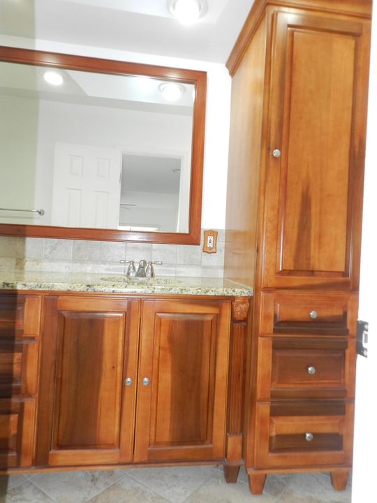En Venta: $209,900 (2 camas, 2 baños, 1030 Pies cuadrados)