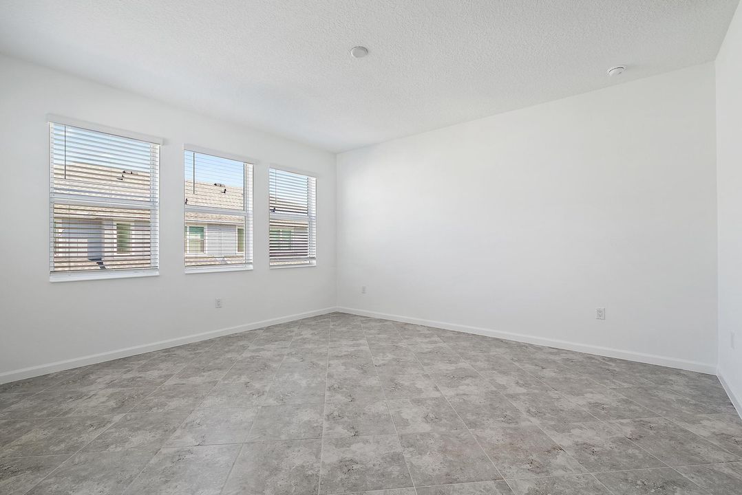 В аренду: $3,500 (4 спален, 2 ванн, 1786 Квадратных фут)