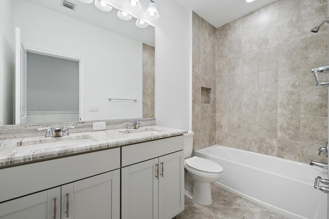 В аренду: $3,500 (4 спален, 2 ванн, 1786 Квадратных фут)