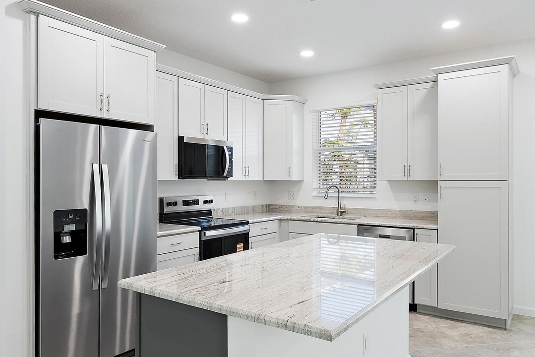 В аренду: $3,500 (4 спален, 2 ванн, 1786 Квадратных фут)