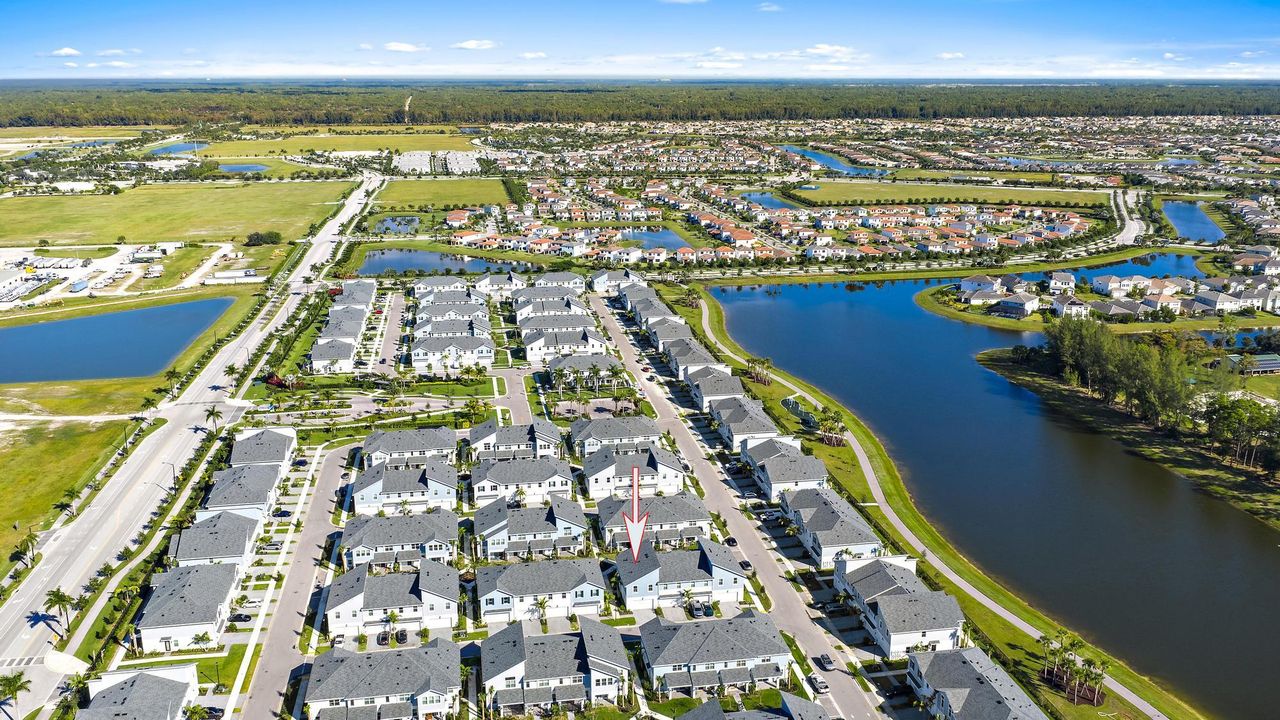 В аренду: $3,500 (4 спален, 2 ванн, 1786 Квадратных фут)