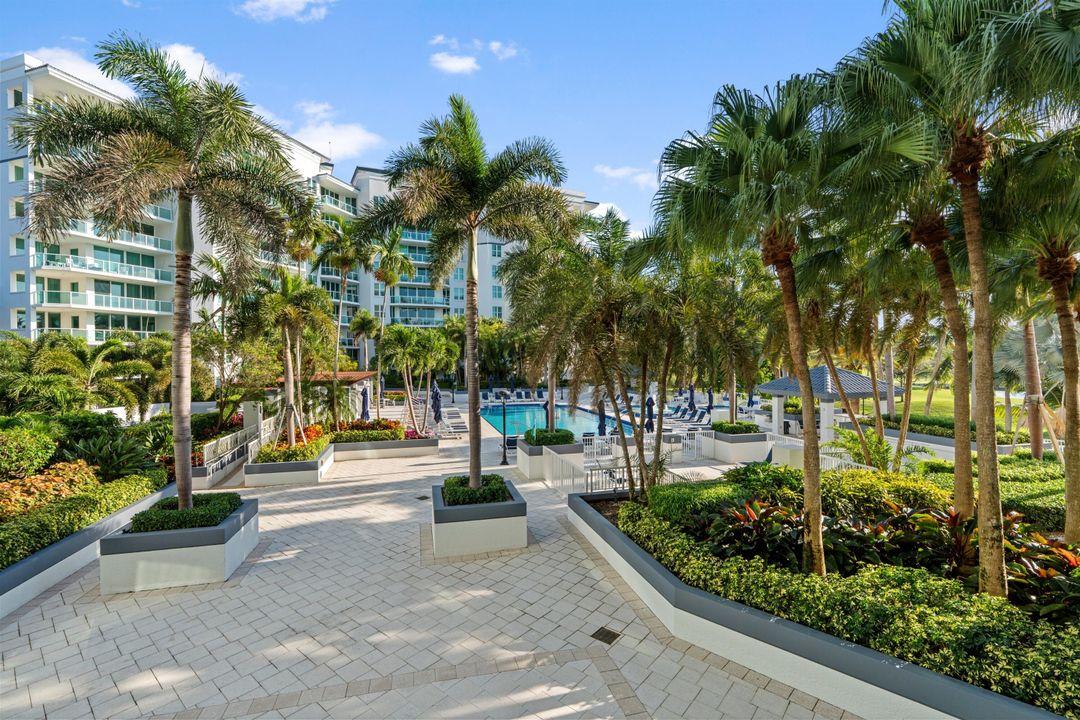 For Sale: $1,395,000 (2 beds, 2 baths, 1986 Square Feet)