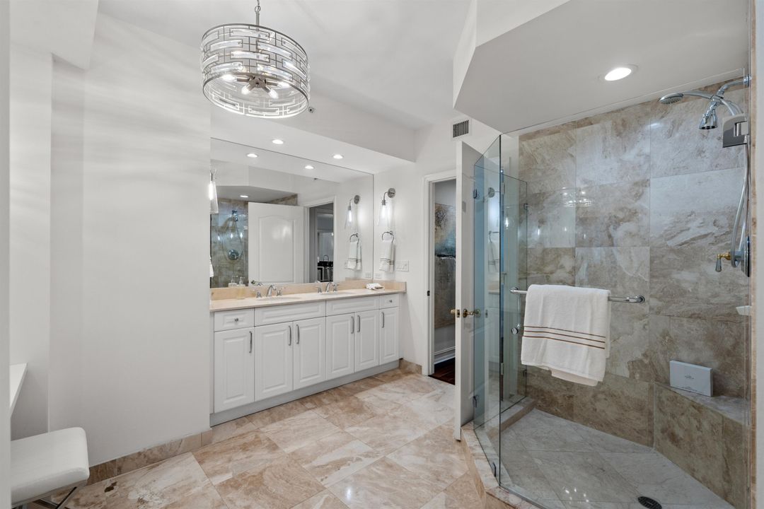 For Sale: $1,395,000 (2 beds, 2 baths, 1986 Square Feet)