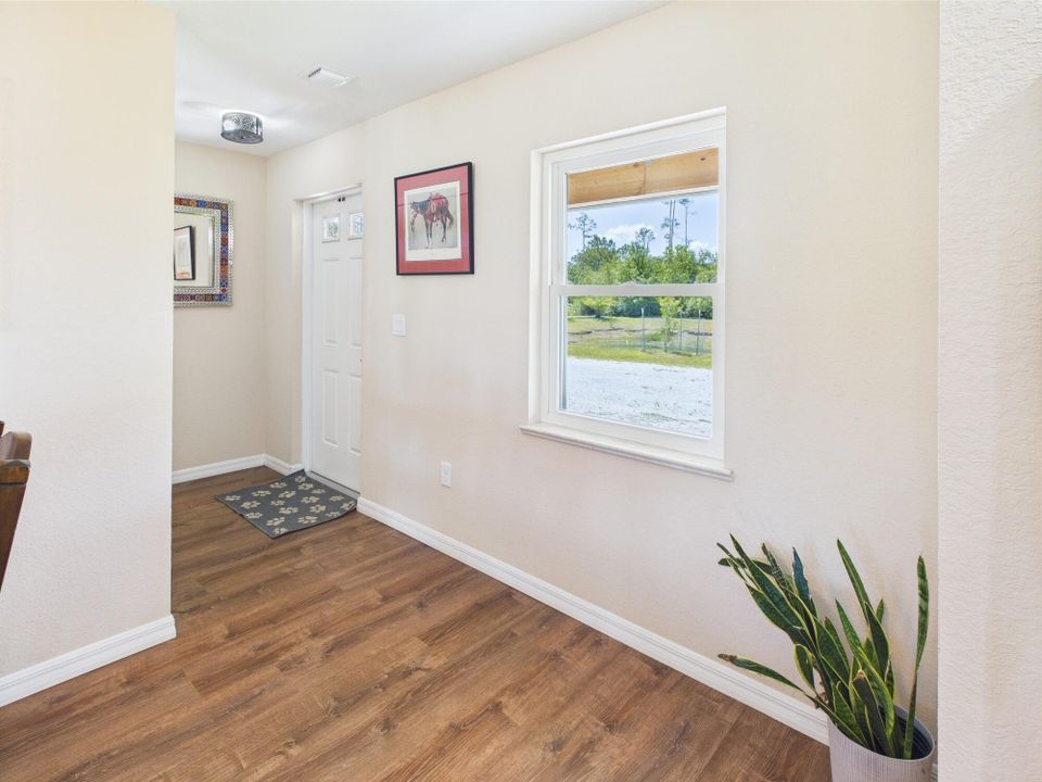 На продажу: $899,000 (3 спален, 3 ванн, 6188 Квадратных фут)