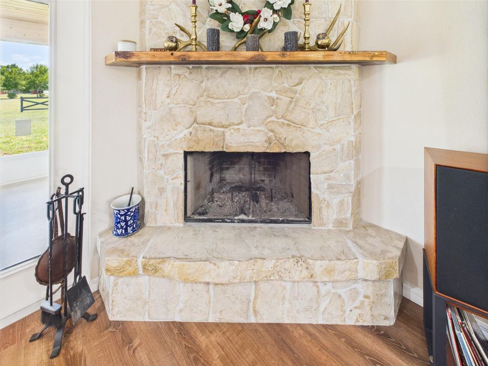 На продажу: $899,000 (3 спален, 3 ванн, 6188 Квадратных фут)