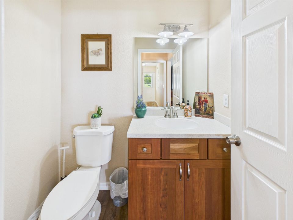 На продажу: $899,000 (3 спален, 3 ванн, 6188 Квадратных фут)