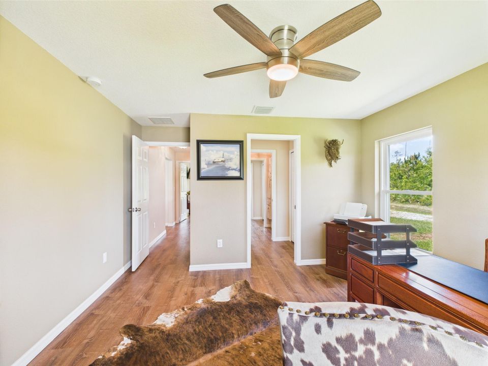 На продажу: $899,000 (3 спален, 3 ванн, 6188 Квадратных фут)