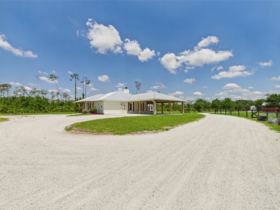 На продажу: $899,000 (3 спален, 3 ванн, 6188 Квадратных фут)