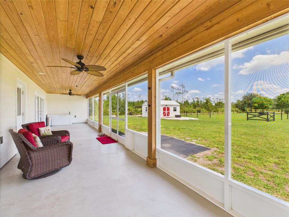 На продажу: $899,000 (3 спален, 3 ванн, 6188 Квадратных фут)