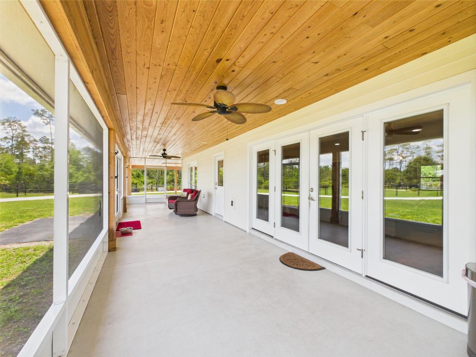 На продажу: $899,000 (3 спален, 3 ванн, 6188 Квадратных фут)