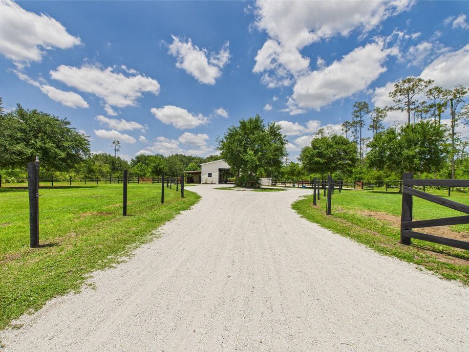 На продажу: $899,000 (3 спален, 3 ванн, 6188 Квадратных фут)