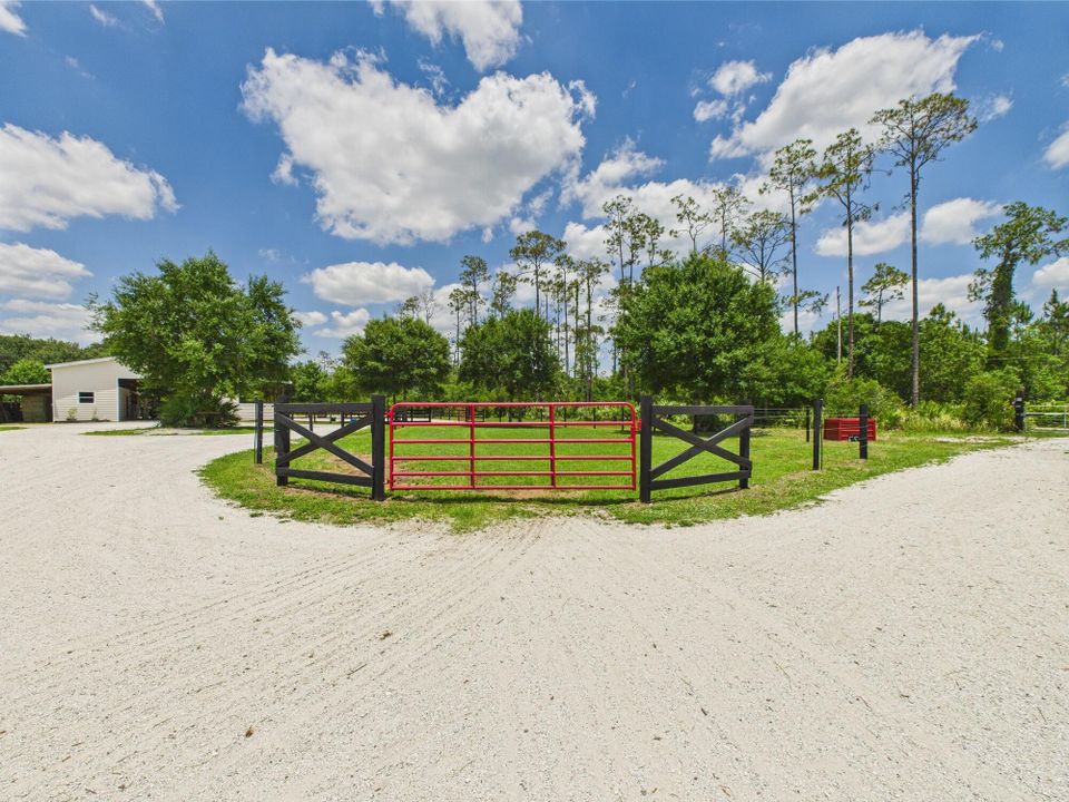 На продажу: $899,000 (3 спален, 3 ванн, 6188 Квадратных фут)