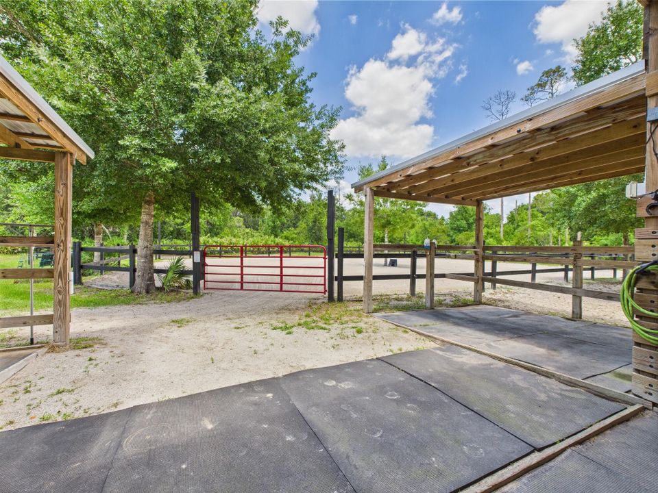 На продажу: $899,000 (3 спален, 3 ванн, 6188 Квадратных фут)