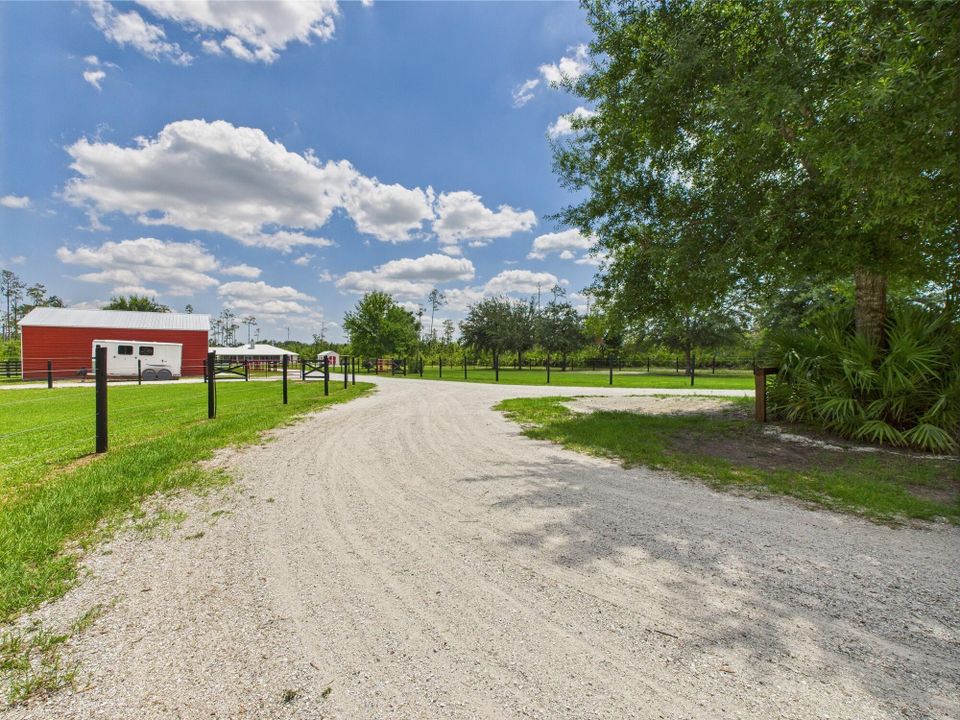 На продажу: $899,000 (3 спален, 3 ванн, 6188 Квадратных фут)