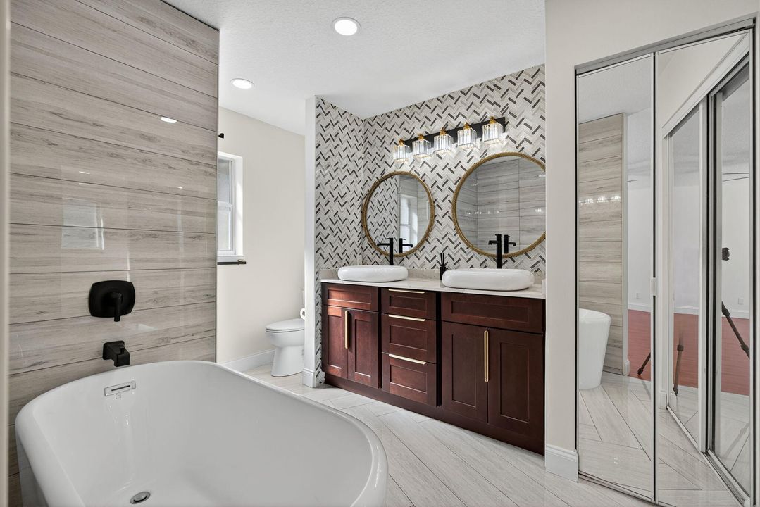 En Renta: $4,000 (4 camas, 2 baños, 2150 Pies cuadrados)