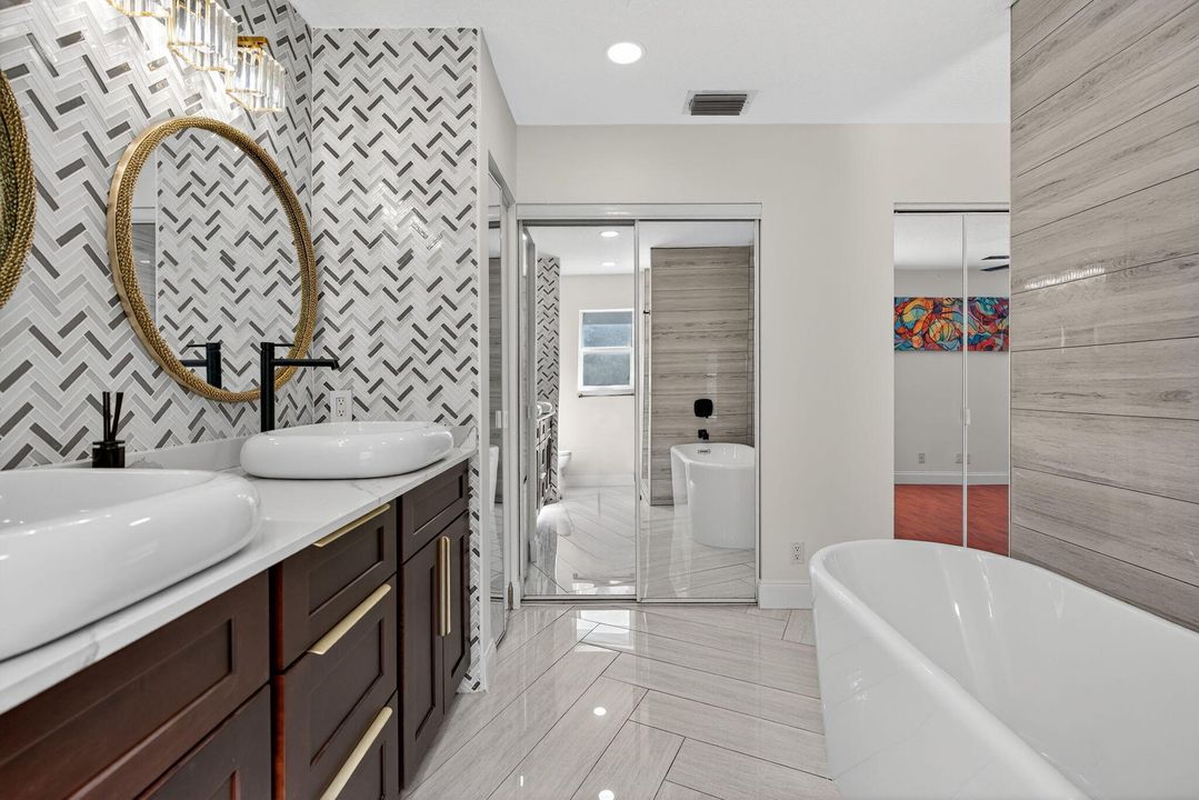 En Renta: $4,000 (4 camas, 2 baños, 2150 Pies cuadrados)