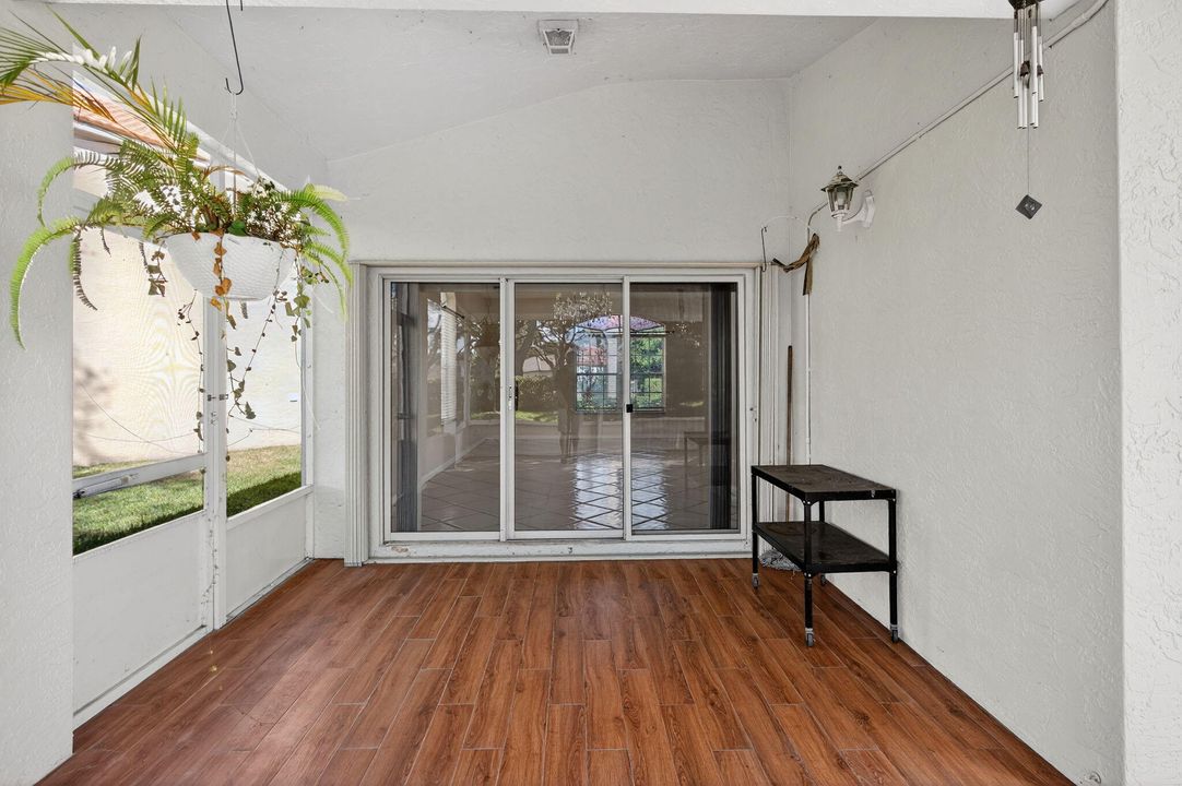 En Renta: $4,000 (4 camas, 2 baños, 2150 Pies cuadrados)