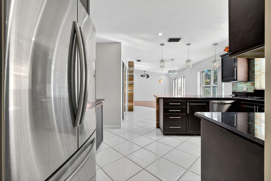 En Renta: $4,000 (4 camas, 2 baños, 2150 Pies cuadrados)