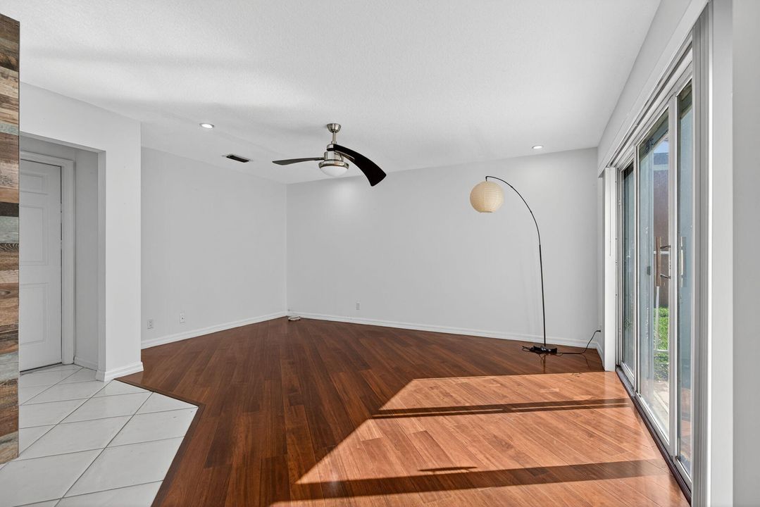 En Renta: $4,000 (4 camas, 2 baños, 2150 Pies cuadrados)