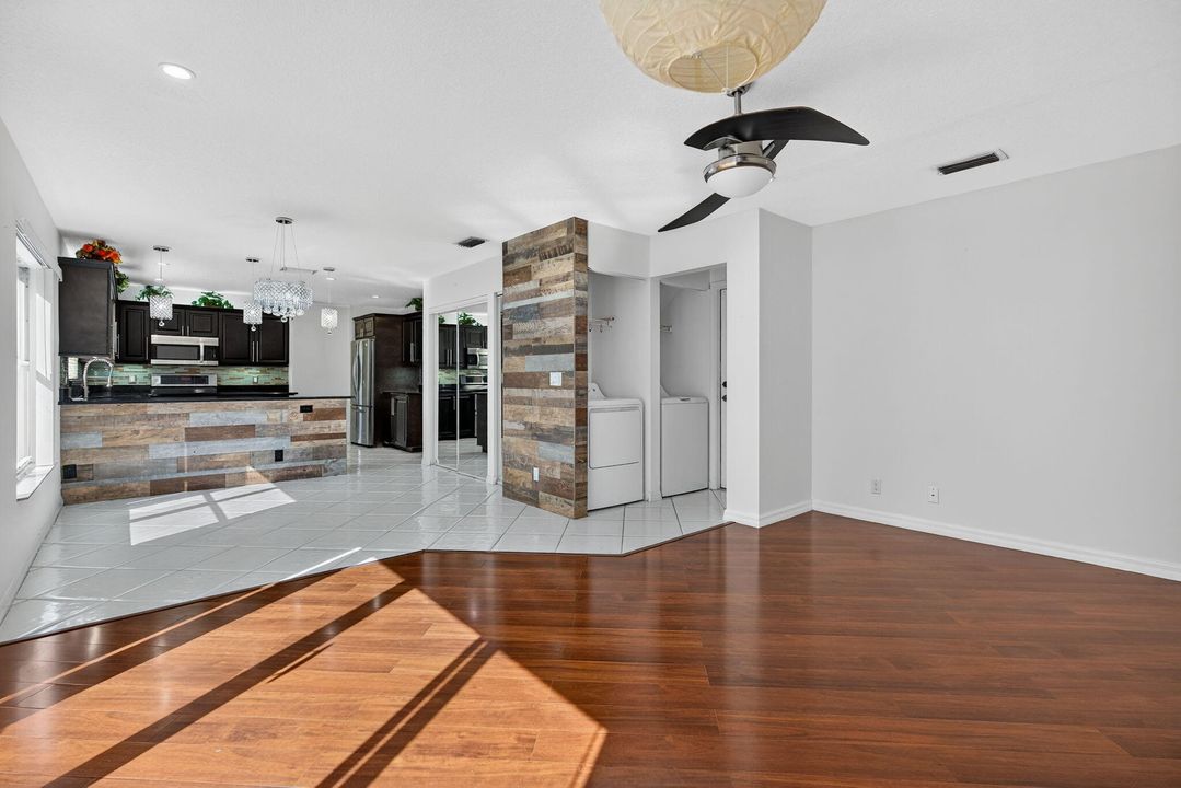 En Renta: $4,000 (4 camas, 2 baños, 2150 Pies cuadrados)