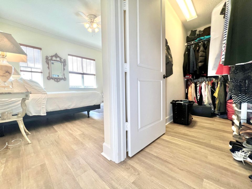 For Rent: $4,500 (2 beds, 2 baths, 1262 Square Feet)