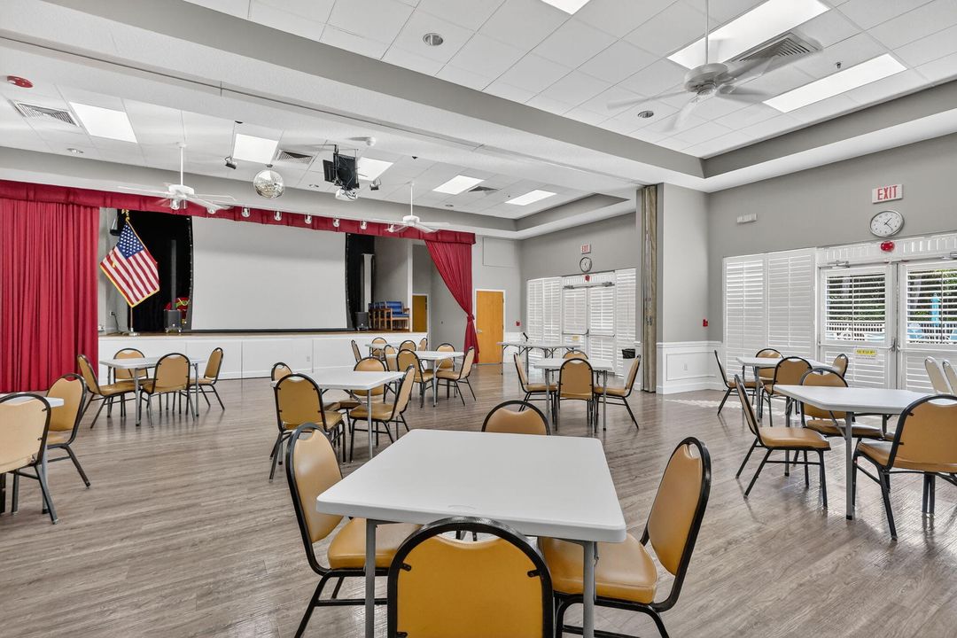 На продажу: $266,900 (2 спален, 2 ванн, 1509 Квадратных фут)