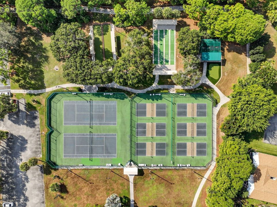 На продажу: $266,900 (2 спален, 2 ванн, 1509 Квадратных фут)