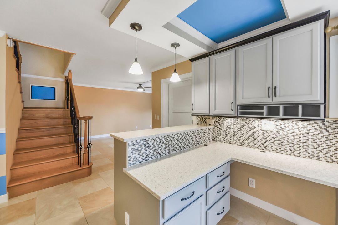 For Sale: $359,000 (3 beds, 2 baths, 1722 Square Feet)