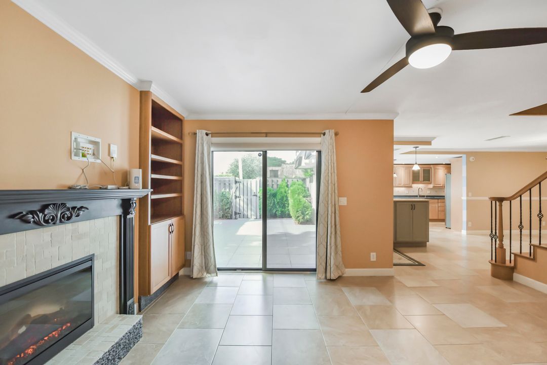 For Sale: $359,000 (3 beds, 2 baths, 1722 Square Feet)
