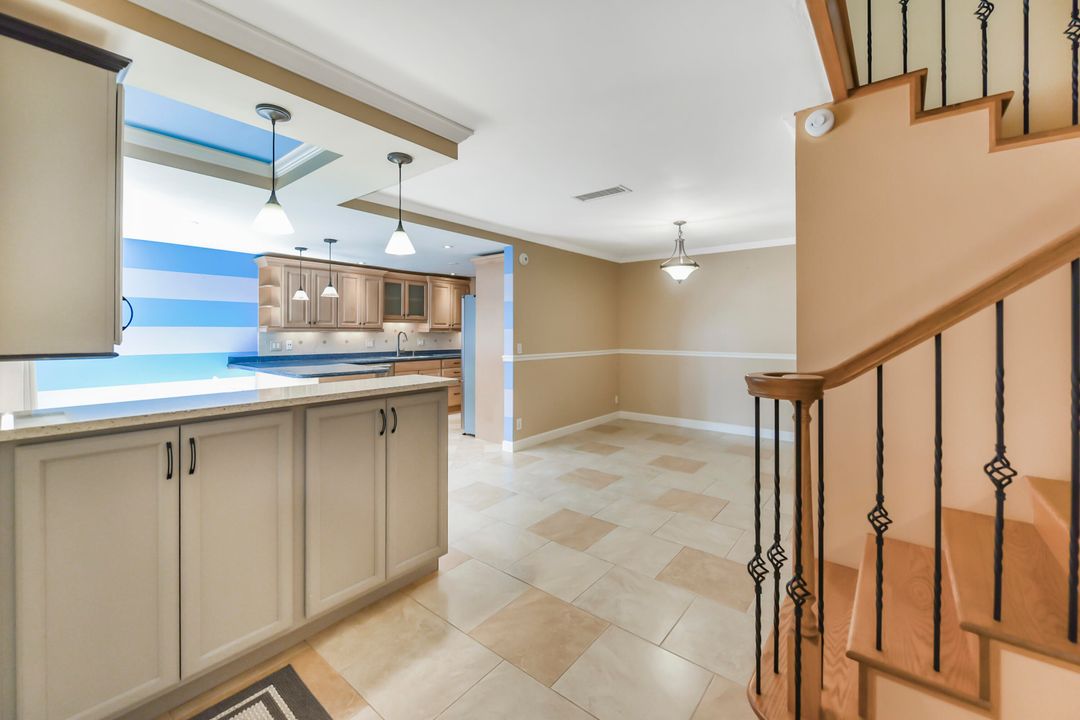 For Sale: $359,000 (3 beds, 2 baths, 1722 Square Feet)