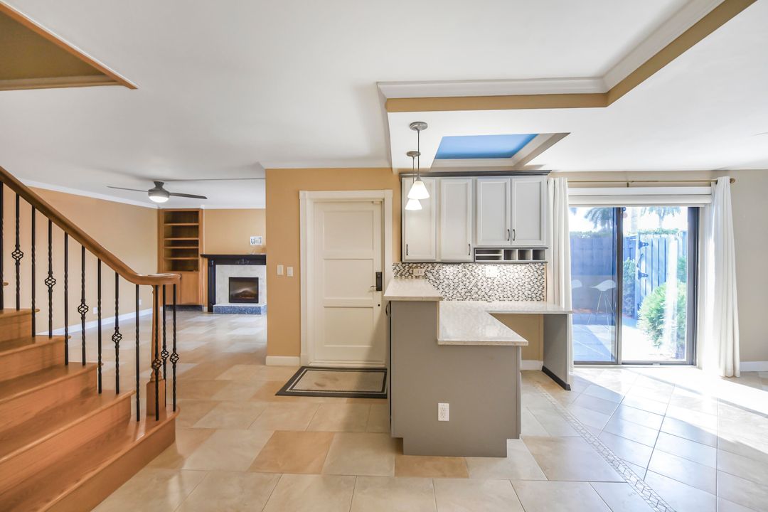 For Sale: $359,000 (3 beds, 2 baths, 1722 Square Feet)