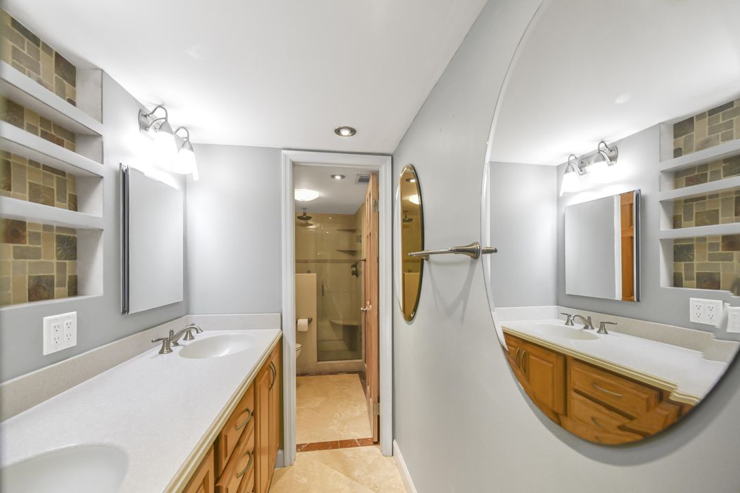 For Sale: $359,000 (3 beds, 2 baths, 1722 Square Feet)