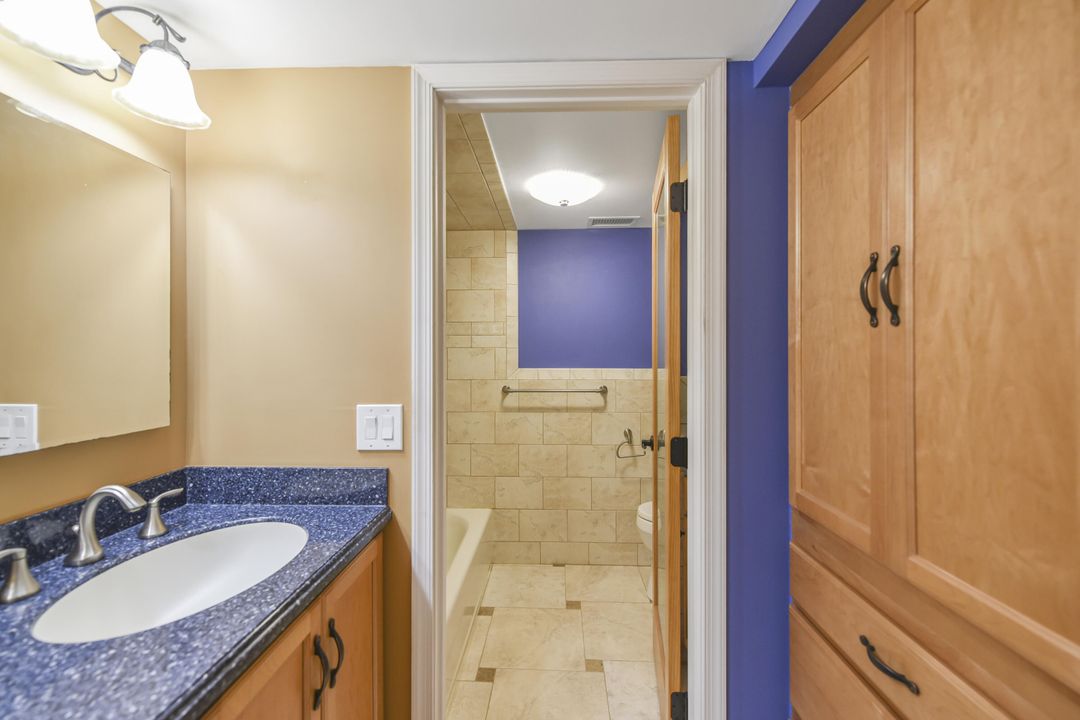 For Sale: $359,000 (3 beds, 2 baths, 1722 Square Feet)