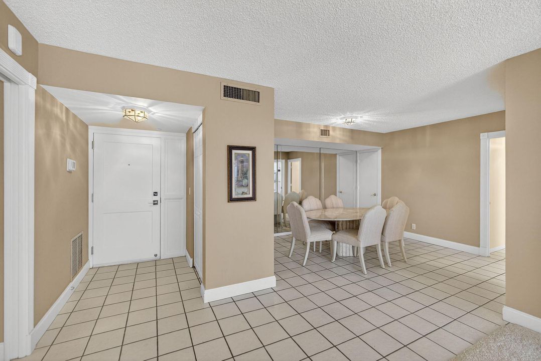 For Sale: $649,000 (2 beds, 2 baths, 1585 Square Feet)