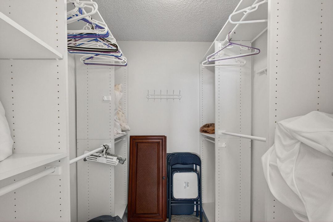 For Sale: $649,000 (2 beds, 2 baths, 1585 Square Feet)