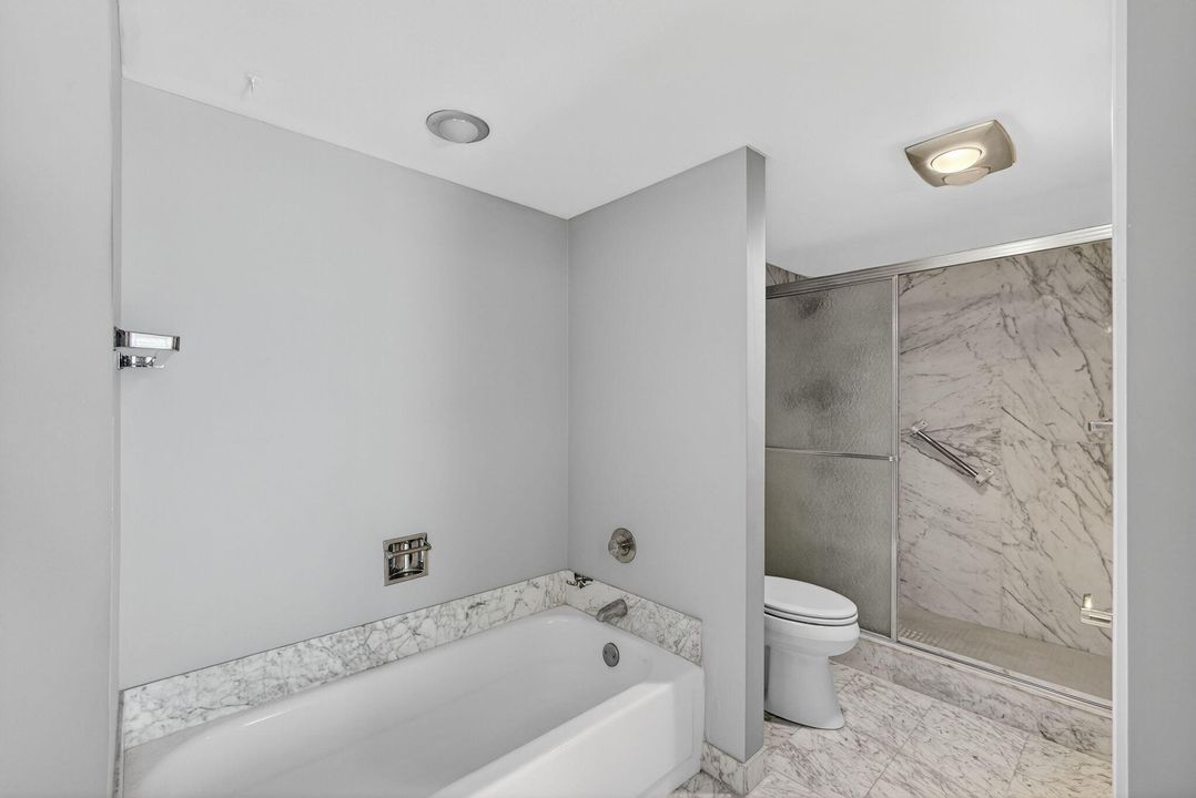 For Sale: $649,000 (2 beds, 2 baths, 1585 Square Feet)