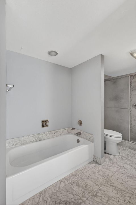 For Sale: $649,000 (2 beds, 2 baths, 1585 Square Feet)